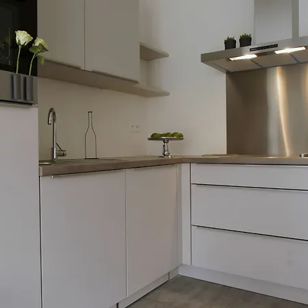 Apartment Center Furnished *